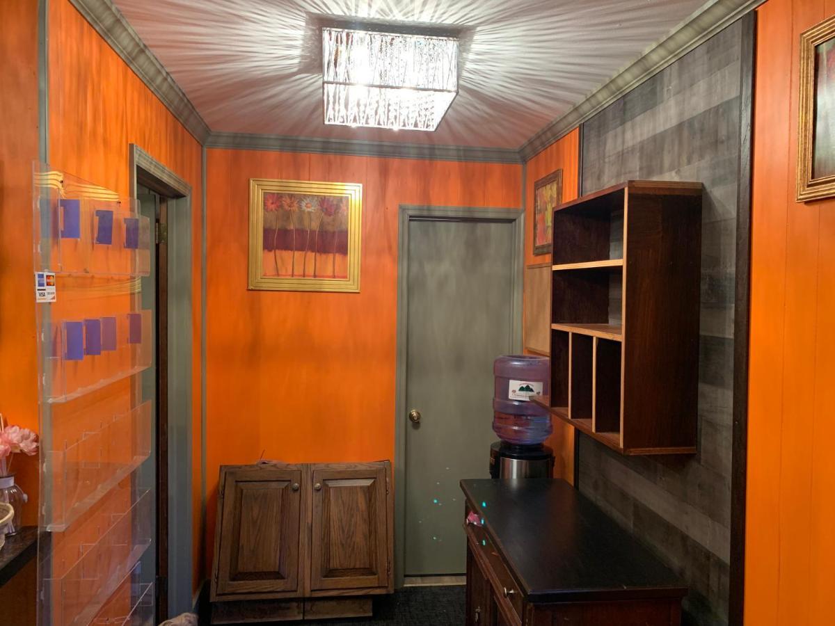 Starlite Motel & Suites Big Indian Экстерьер фото